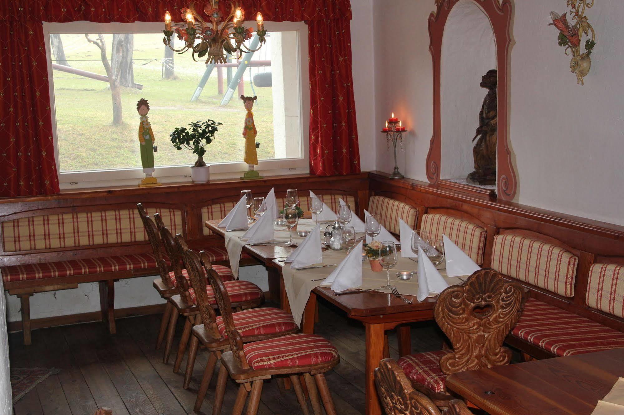 Nattererboden Hotel Natters Eksteriør billede